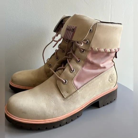 Timberland women’s fold down boots, pink off white. Leather. Size 8.5