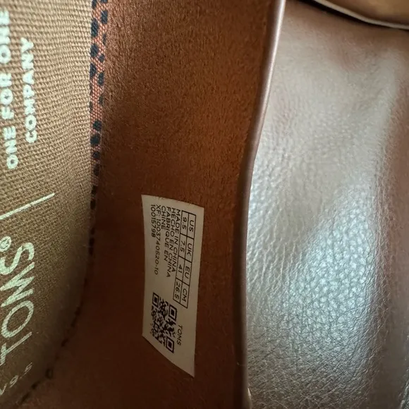 TOMS Women's Tan Slip-On Shoes
