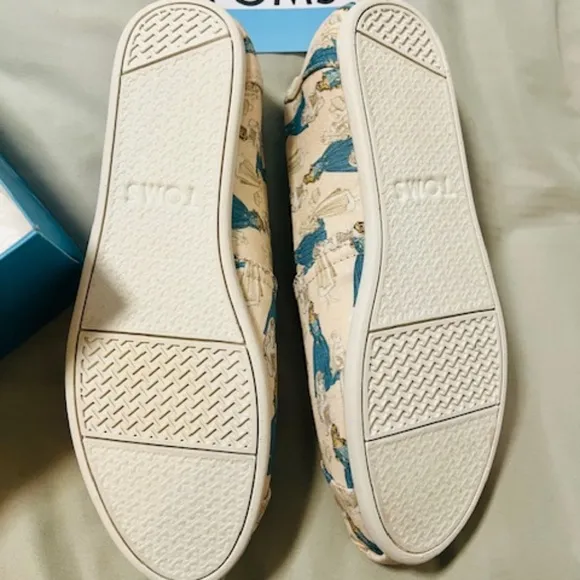 TOMS X Disney Limited Edition Sleeping Beauty Slip On Shoes