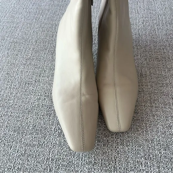 Tony Bianco Vixon Knee High Leather Boots Vanilla Cream Square Toe Low Heel 6.5