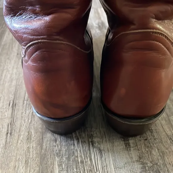 Tony Lama men’s Brown vintage cowboy boots