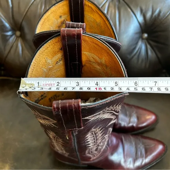 Tony Lama Men’s Burgundy Leather Cowboy Boots size 9.5 D (Extra Large)