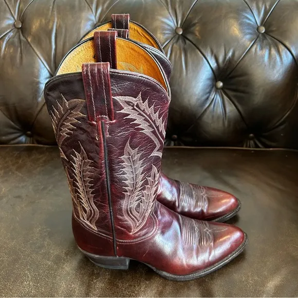 Tony Lama Men’s Burgundy Leather Cowboy Boots size 9.5 D (Extra Large)