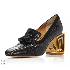 TORY BURCH JESSA METAL-HEEL LOAFER PUMP! Gentle used in great condition!!
