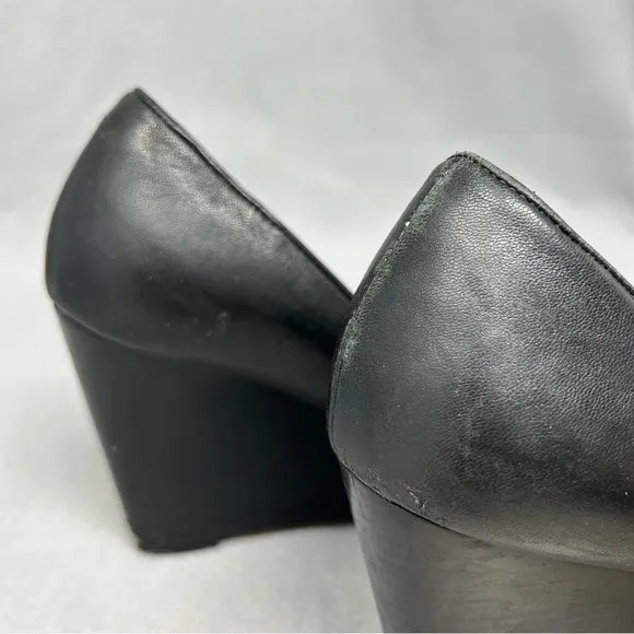 Tory Burch Shoes wedge, Women’s Size 9M Leather Black Close Toe