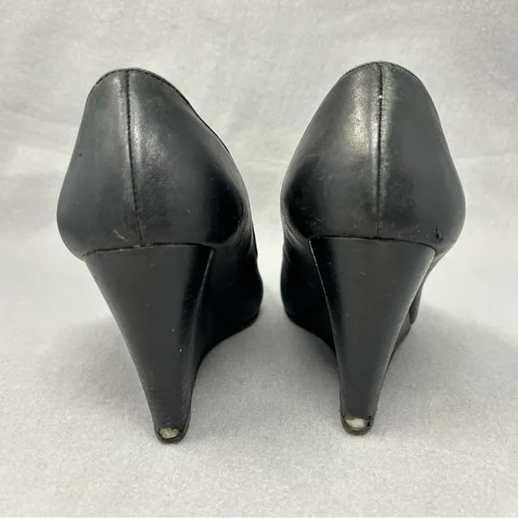 Tory Burch Shoes wedge, Women’s Size 9M Leather Black Close Toe
