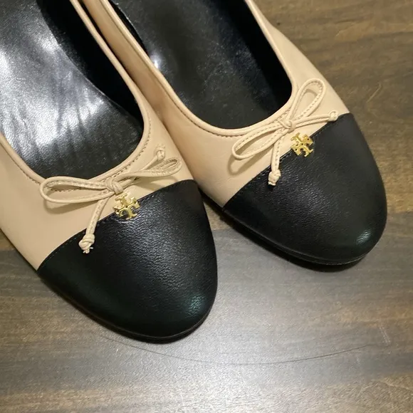 Tory Burch Size 11 Cap-Toe 2 Inch Heel Pump Black Size 10 Tan Beige Gold Logo TT