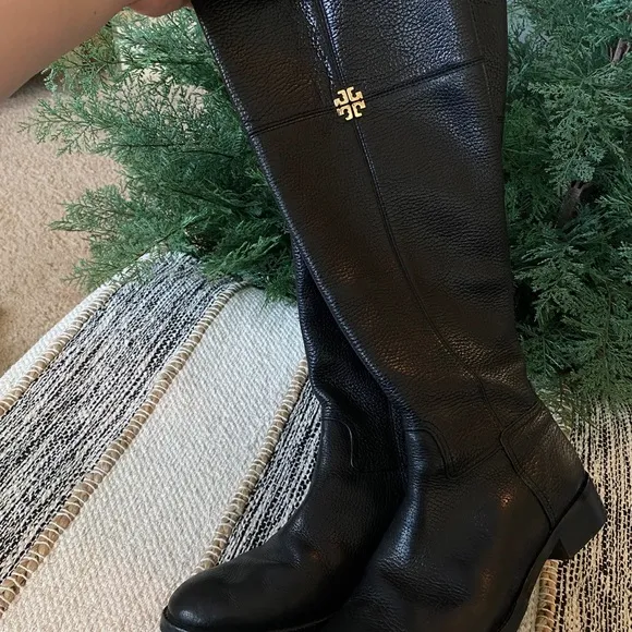 Tory Burch Women Leather Pebbled Black Gold Logo Tall Riding Zip Boots Size 5.5