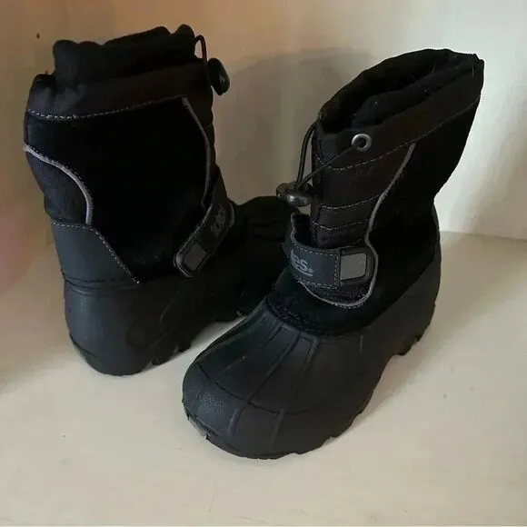 Totes black insulated waterproof snow boots size 1