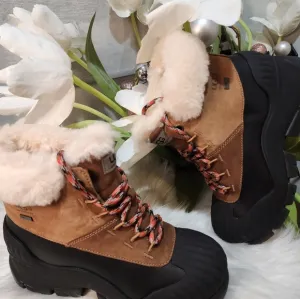 UGG ADIROAM HIKER Chestnut BOOTS - WOMEN'S new