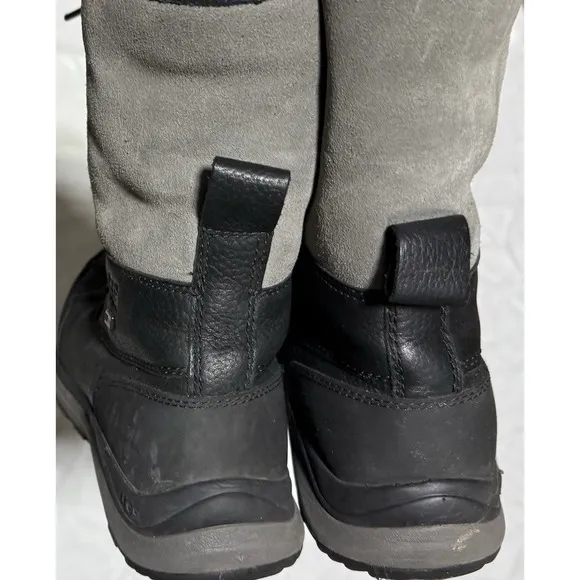 UGG Adirondack III Black Winter Boots Women's Size 9 S/N 1095141