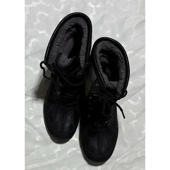 UGG Adirondack III Black Winter Boots Women's Size 9 S/N 1095141