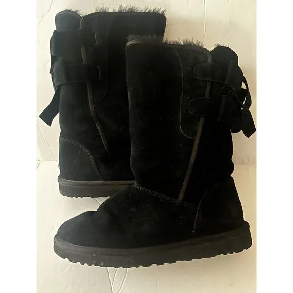 UGG Allegra Talk Bow II Boots •Women 9• Black Suede Round Toe Snow 1102931 EXC