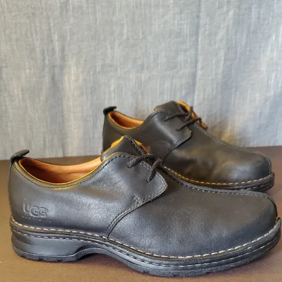 Ugg Austraila Shoes Boots Mens Size 9 Black Leather Lace Up Casual Waterproof