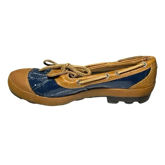 UGG Australia Ashdale Slip On Waterproof Duck Shoes Women’s Size 8 Blue Loafers