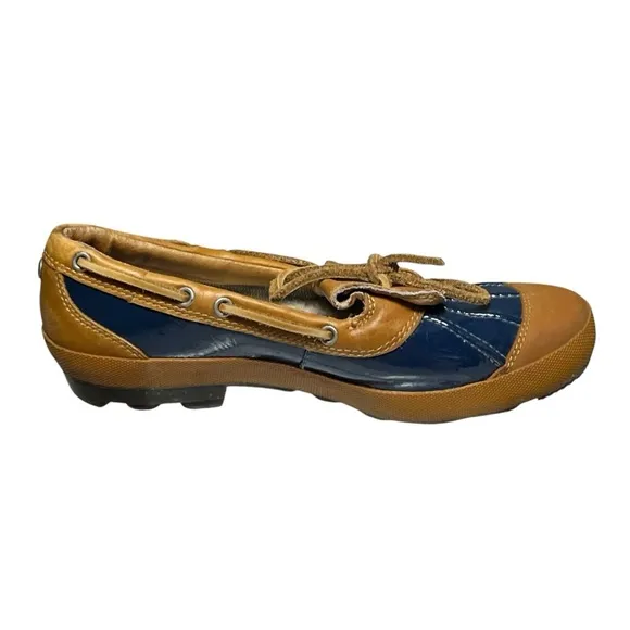 UGG Australia Ashdale Slip On Waterproof Duck Shoes Women’s Size 8 Blue Loafers