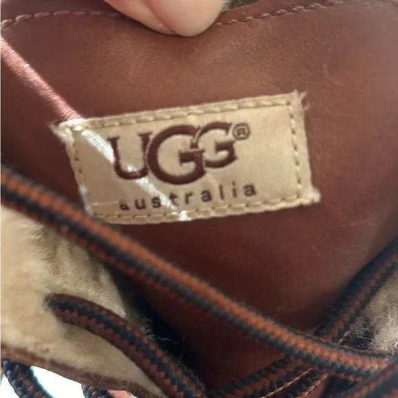 UGG Australia Men’s Snow Winter Boots Size 8.5