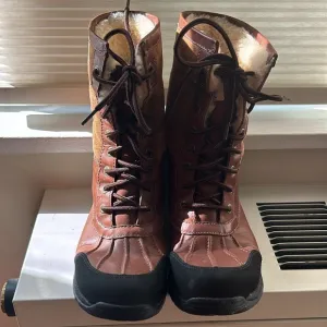 UGG Australia Men’s Snow Winter Boots Size 8.5