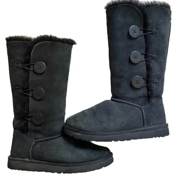 Ugg Bailey Button Triplet II Sheepskin Snow Boots Sz 6 Black Women