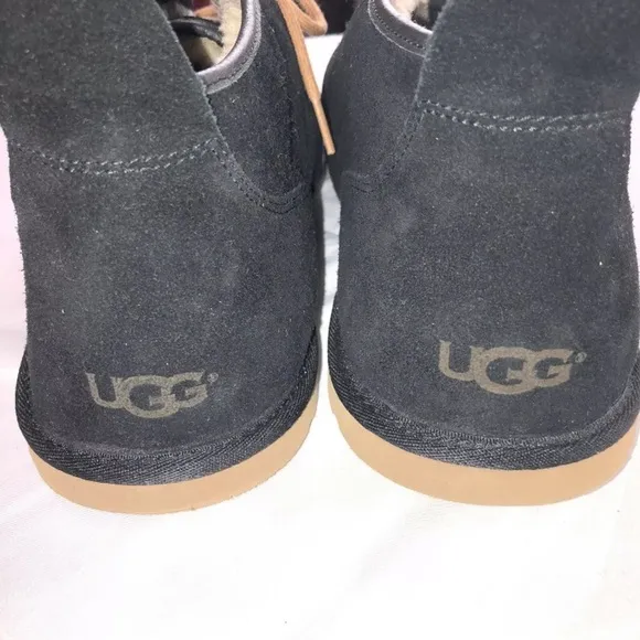 Ugg Chukka Boots sz 18 New