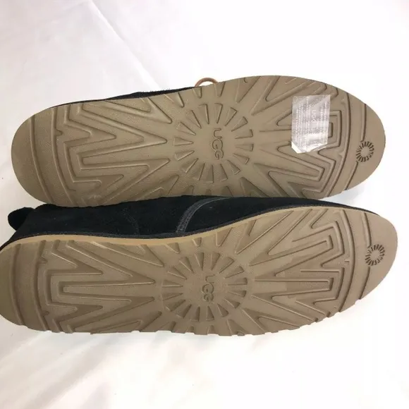 Ugg Chukka Boots sz 18 New