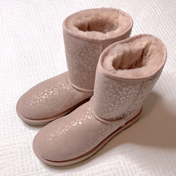 UGG Classic 9” Short Snow Leopard Quartz Boots, Size 6