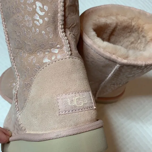 UGG Classic 9” Short Snow Leopard Quartz Boots, Size 6