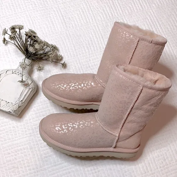 UGG Classic 9” Short Snow Leopard Quartz Boots, Size 6