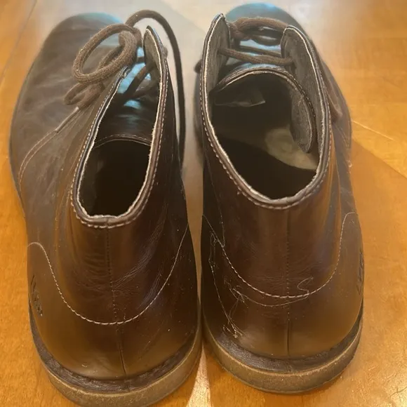 UGG EUC Men’s Size 13 Boots