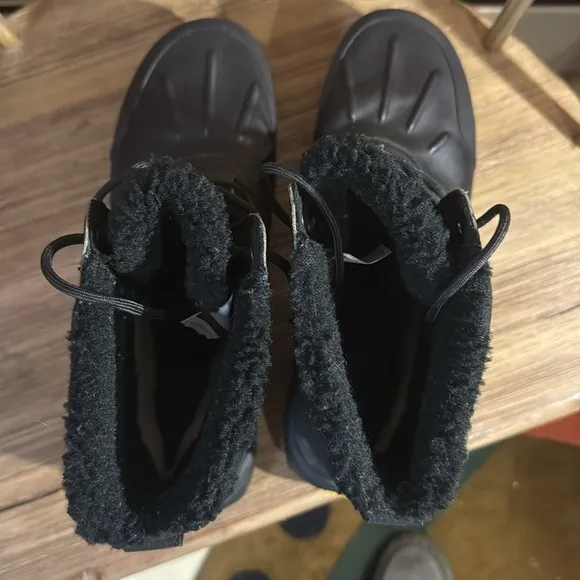 UGG Felton Black Waterproof Leather Duck Winter Snow Boots US 12 Men.
