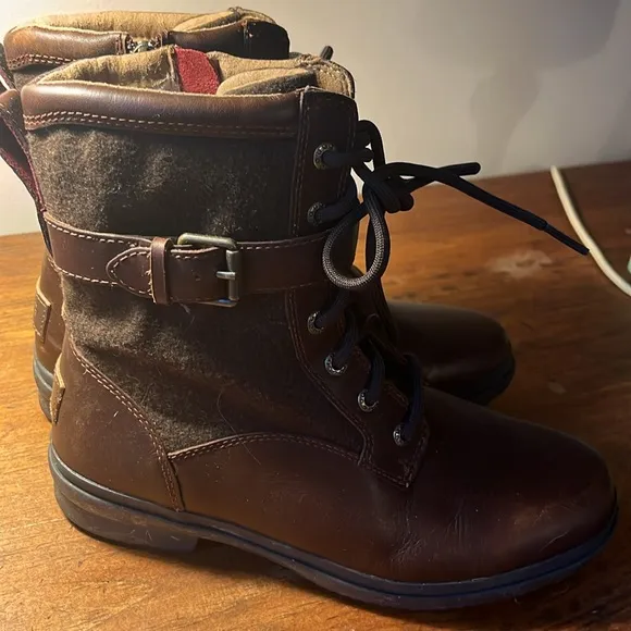 UGG Kesey Ankle Boots Womens Sz 7