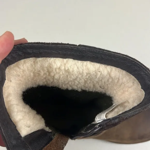 Ugg Lorna Boot | Waterproof Rain Snow Boot | Brown Leather LIKE NEW
