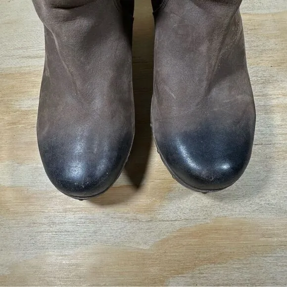 UGG Lynnea Clog Boots Women’s Size 6