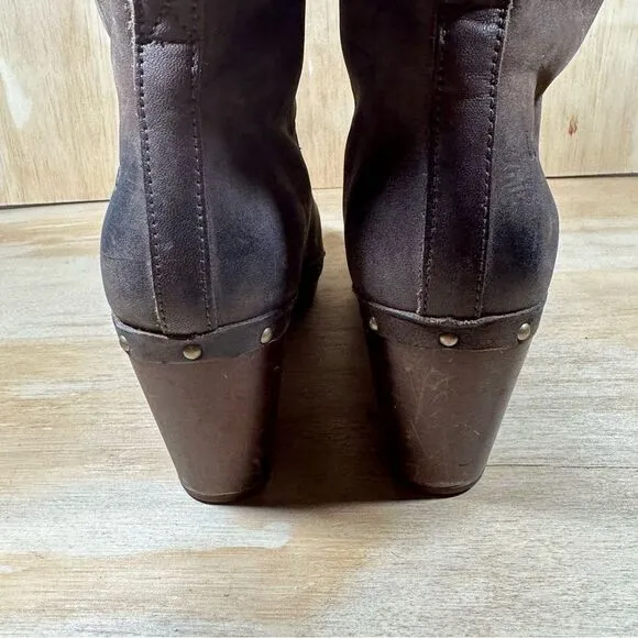 UGG Lynnea Clog Boots Women’s Size 6