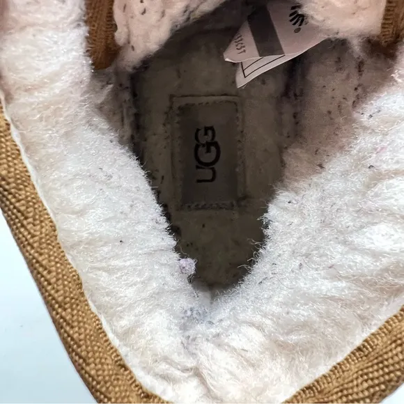 Ugg Men Ankle boots Camel Size 6