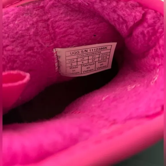 UGG Pink Boots Women’s Size 5 EUC