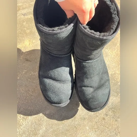 Ugg Size 9 Black Boots