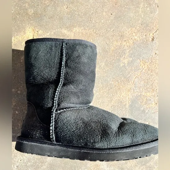 Ugg Size 9 Black Boots