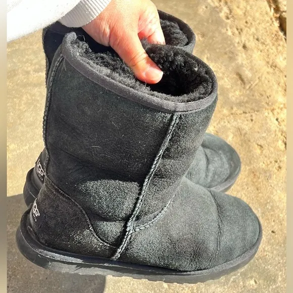 Ugg Size 9 Black Boots