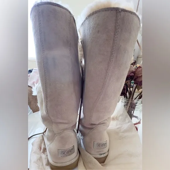 UGG Uptown III Authentic Tularosa Tall Lace-Up Shearling Boots