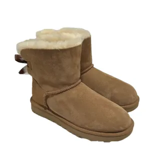 UGG women’s mini Bailey bow 11 boots chestnut size 7 GUC