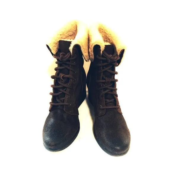 UGG Zea Leather Women Boots Size 9