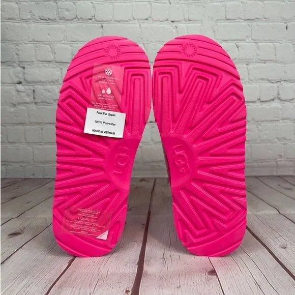 Ugg Classic Clear Mini Pink Waterproof Boots Women’s Size 6 (S/N 1112386K)