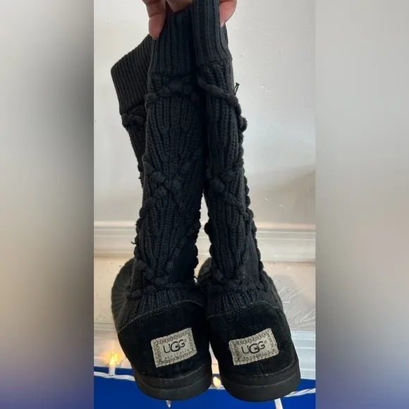 Uggs Knit Boot Women’s Size 8 EUC