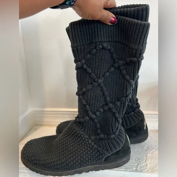 Uggs Knit Boot Women’s Size 8 EUC