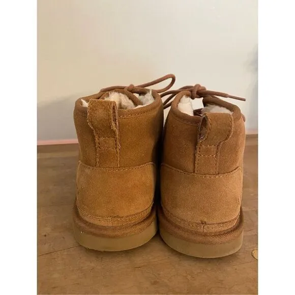 UGG size 9 Neumel men’s shoes chestnut Boots