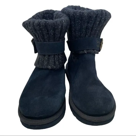 Ugg’s women’s navy blue boots rib knit shoe