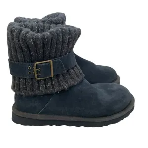 Ugg’s women’s navy blue boots rib knit shoe