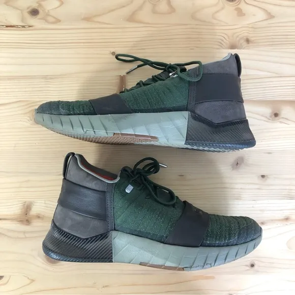 Under Armour C1N Lux Olive Green Sz 11 Cross Training Shoes Sneakers 3000325-300