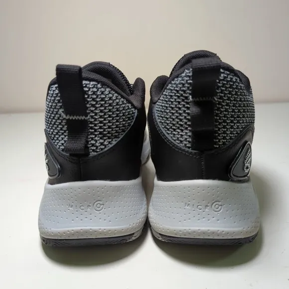 Under Armour Curry 3Z 24 Basketball Shoes(Medium/D) - Black M8 W9.5